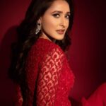 Pragya Jaiswal Instagram - By now you know my favourite colour ❤️ Last night for #LokmatMostStylishAwards ✨ Outfit @ridhimehraofficial Jewellery @darshanaasanjanaajewellers Jutti @fizzygoblet Makeup @athirathakkar Hair by @Kimberlyychu Styled by @anshikaav Assisted by @bhatia_tanisha @lavinaaroch Clicked by @ishanzaka Managed by @Pooja_warad