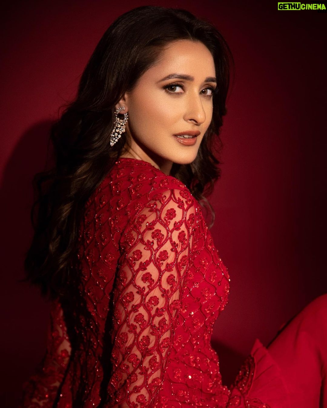 Pragya Jaiswal Instagram - By now you know my favourite colour ❤️ Last night for #LokmatMostStylishAwards ✨ Outfit @ridhimehraofficial Jewellery @darshanaasanjanaajewellers Jutti @fizzygoblet Makeup @athirathakkar Hair by @Kimberlyychu Styled by @anshikaav Assisted by @bhatia_tanisha @lavinaaroch Clicked by @ishanzaka Managed by @Pooja_warad