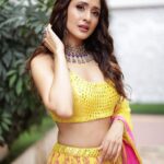 Pragya Jaiswal Instagram - Happy Janmashtami 🌻🌻