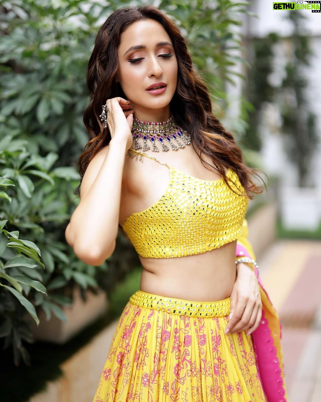 Pragya Jaiswal Instagram - Happy Janmashtami 🌻🌻