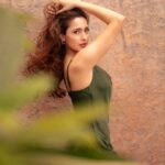 Pragya Jaiswal Instagram - If I were you, I’d stop scrolling too 💚 Makeup @aafreenmakeupandhair Pictures by @deepak_das_photography