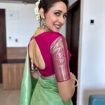 Pragya Jaiswal Instagram - A saree moment 💕 For the opening of @kanchipuramnarayanisilks @deroyalmensethnic in Nellore wearing : Saree @kanchipuramnarayanisilks Jewellery @narayani_silver_house Makeup @makeupartistpj Hair @hairdo_vamsi Managed by @visioncelebhub