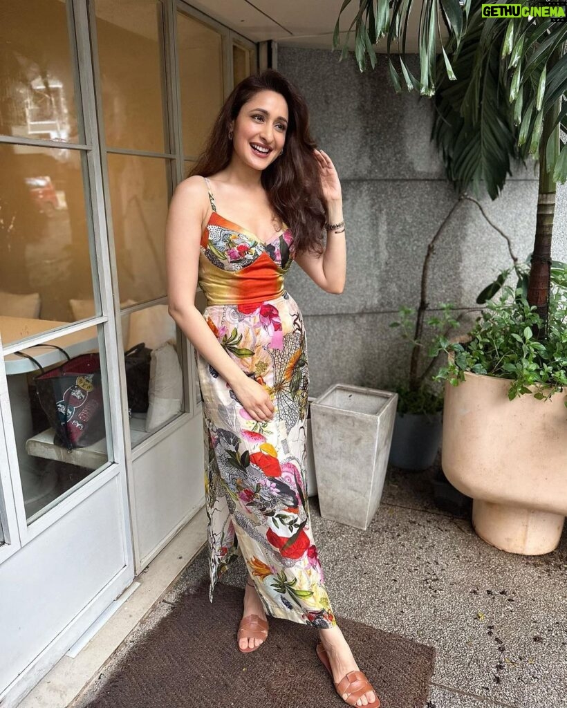 Pragya Jaiswal Instagram - Those 5 minutes when the sun comes out these days ⛅️🌺🧡