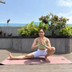 Pragya Jaiswal Instagram - Learning to be present, learning to love my movement, learning to be comfortable. Yoga has come into my life when I need it the most, so here’s me celebrating the power of yoga 🧘‍♀️ #InternationalYogaDay PS: Thank you to my yogini @anshukayoga for always being by my side 🌸💕