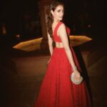 Pragya Jaiswal Instagram – POV : You were this emoji all night long 💃🏻
#AbDonoBhagnani #SangeetNight 

Outfit @shantanunikhil @nikhil1975 ♥️
Jewellery @karishma.joolry
Bag @beaumondeaccessories

Styled by @anshikaav
Assisted by @bhatia_tanisha
Shot by @kadamajay