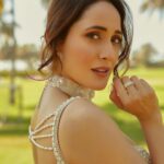 Pragya Jaiswal Instagram – Mere yaar ki shaadi hai ✨💛
#AbDonoBhagnani #AnandKaraj

(Also obsessed with this outfit 🤩)
Outfit @vvanivats
Choker @amamajewels
Ring @karishma.joolry
 
Styled by @anshikaav
Assisted by @bhatia_tanisha
Shot by @kadamajay 💫🤍