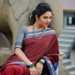 Prajakta Mali Instagram - रास रचैया, वृंदावन के गोकुलके वासी..। राधा तुमरी दासी, दर्शन को है प्यासी..। . मनमोहना…। From #जोधाअकबर @♥️ . Wearing #म्हाळसा collection of @prajaktarajsaaj #नथ #मोरकाटा #कुडी #एकदाणी #पैलूपाटली . www.prajaktaraj.com . #prajaktaraj #prajakttamali @🦚