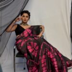 Prajakta Mali Instagram - #behindthephotoshoot #raw #instinctive #lovethissong . Final outcome is on its way… . #saree #lady #prajakttamali @🖤