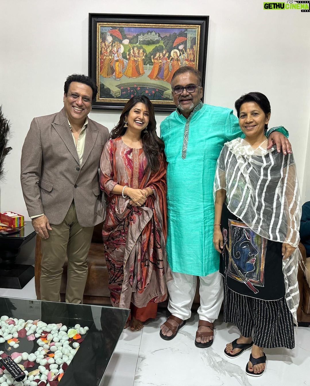 Prajakta Mali - 137.3K Likes - About 3 days ago…
#latepost
.
साई भंडारा - विरार..
.
Glad, I got the opportunity to have great conversation with @govinda_herono1, Bhai, Appa Thakur, @uttungthakur and Thakur family.
.
#gratitude #prajakttamali @😇