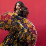 Prajakta Mali Instagram - Casting a spell.. Turning the page.. Changing the game.. …….Twirling into 2024 ! . #powergirl #2023 #prajakttamali @♥️