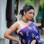 Prajakta Mali Instagram – Some lasts from the album @prajaktarajsaaj ♥️
.
Wearing 
१-  #वज्रटिक #पुरणपाटली #नागोत्र 
२- #तांदळ्या #नथ #कुडी
३- #दुपदरीमोहनमाळ 
४- गजरीपैंजण 
#म्हाळसा #prajaktaraj #prajakttamali 
.
www.prajaktaraj.in @♥️