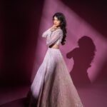 Pranali Rathod Instagram - 🌸 . makeup- @makeup_by_nainaa Outfit @riantasofficial @darshimehtaa 📷- @kakali_das_photography