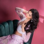 Pranali Rathod Instagram - 🌸 . makeup- @makeup_by_nainaa Outfit @riantasofficial @darshimehtaa 📷- @kakali_das_photography