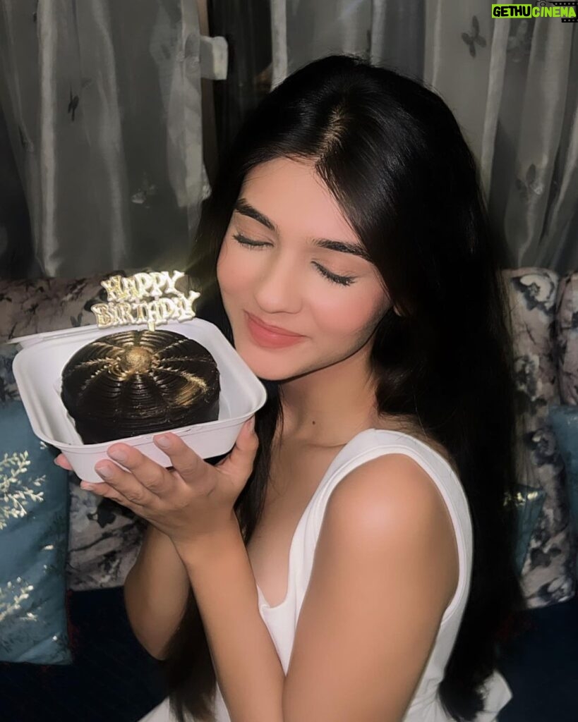 Pranali Rathod Instagram - I want to express my DEEPEST GRATITUDE to all those who made my birthday so incredibly memorable.🫶🏻🥹 तहे दिल से धन्यवाद्🩷
