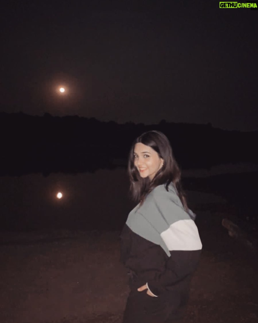 Pranali Rathod Instagram - Fly me to the moon Let me play among the stars✨