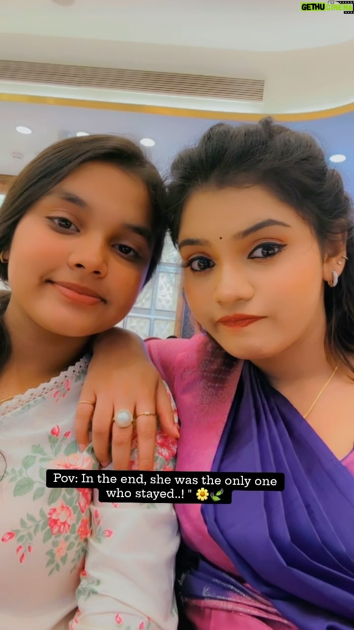 Pranika Dhakshu Instagram - Thangachi 🫰🍃 @ival_miruthula என் கவலைகளை மறக்க இறைவன் கொடுத்த வரம் நீ…!!! 😇🍃 . . . #pranikadhakshu #zara #tara #sisterlove #sister #sisters #sistersquad #sistersister #love #bond #thangachi