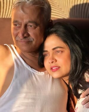 Prarthana Behere Instagram - Aai baba ❤️❤️….
