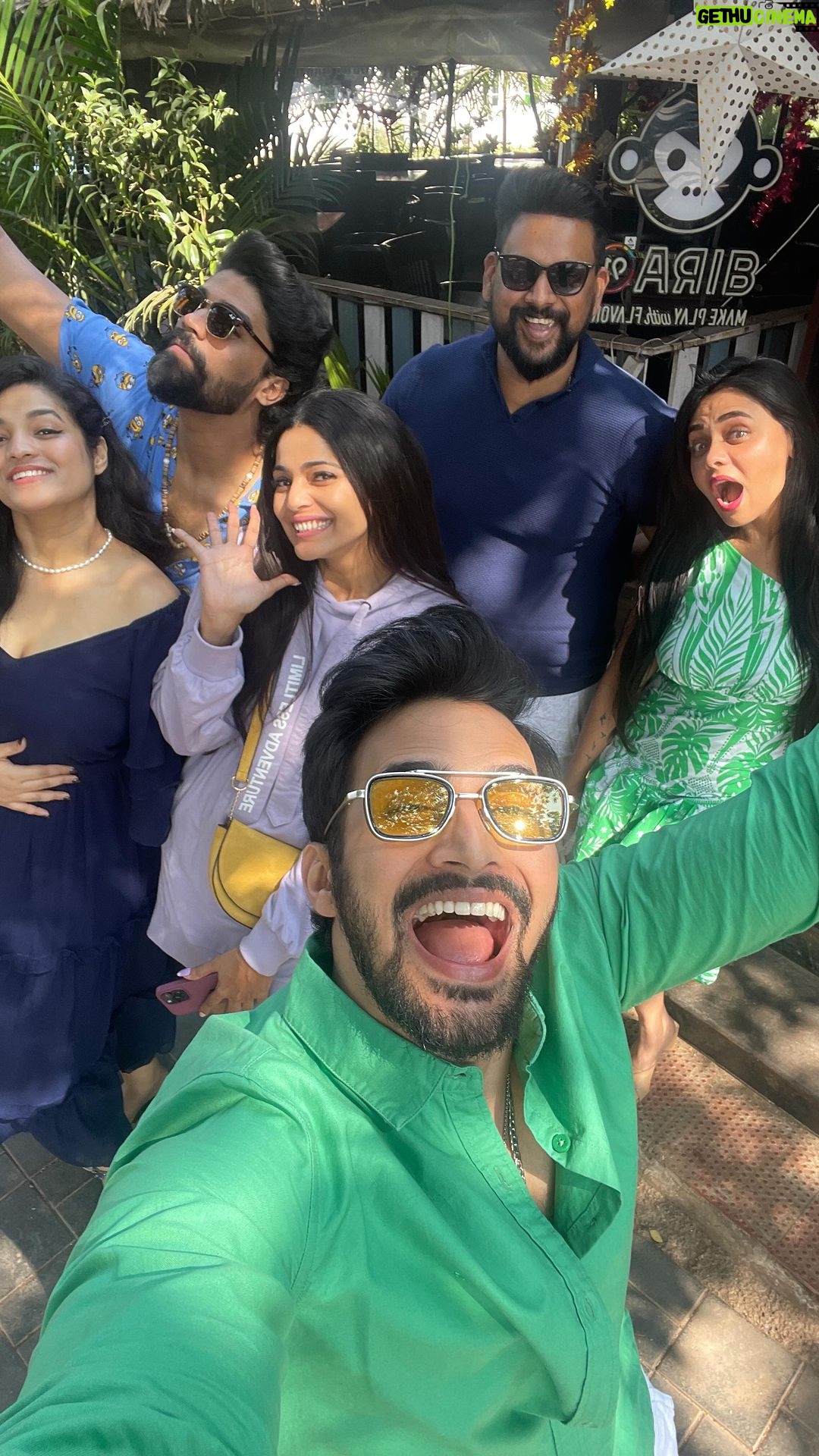 Prarthana Behere Instagram - Aaj Nahi To Kal Bolegi 👩❤️👨 Ay Tu Tension Kai Ko Leta Re @bhushan_pradhan 🤣😂