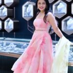Prarthana Behere Instagram – I’m ready to add an extra sparkle everywhere I go with Mine Diamond Festival at @malabargoldanddiamonds

Mine Diamond festival special offer valid until 14th January 2024
Where you can get ⁠upto 25%*off on diamond value.
100% exchange value on old Mine diamond jewellery.

*T&C apply

#MineDiamondFestival #Diamonds #DiamondJewellery #DiamondOffer #malabargoldanddiamonds