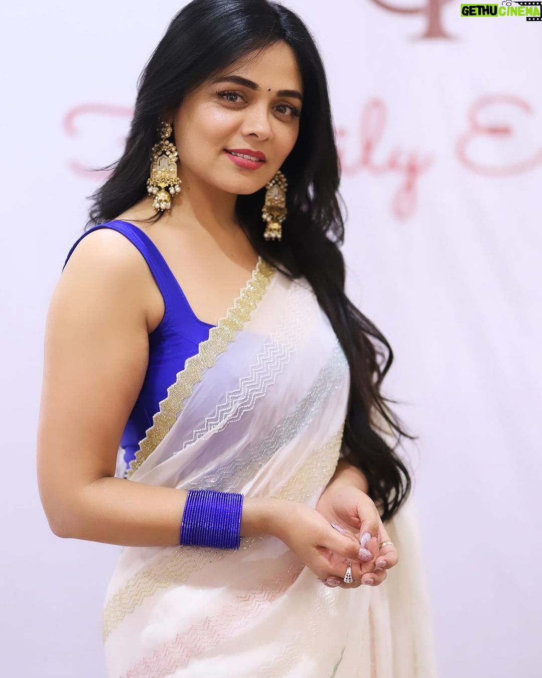 Prarthana Behere Instagram - š¤Saree : @kasab_thane Jewellery: @akshat_jewellery
