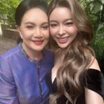 Preechaya Pongthananikorn Instagram - มี้ คือ นางเอกในดวงใจของหนูเสมอ หนูดีใจที่ได้เจอมี้อีกครั้งนะคะ รักมี้ ป.ล ทำไมมี้เด็กลงทุกวัน ไม่บอกไม่รู้ว่า 84 แย้วน้า 🤍💜🤍💜🤍💜🤍💜 Agalico Tea Room, Sukhumvit 51, Bangkok