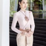 Preechaya Pongthananikorn Instagram - Bride magazine ฉบับเดือน ก.พ 66 #bridemagazine_official ฝากด้วยนะคะ 🤍🤍