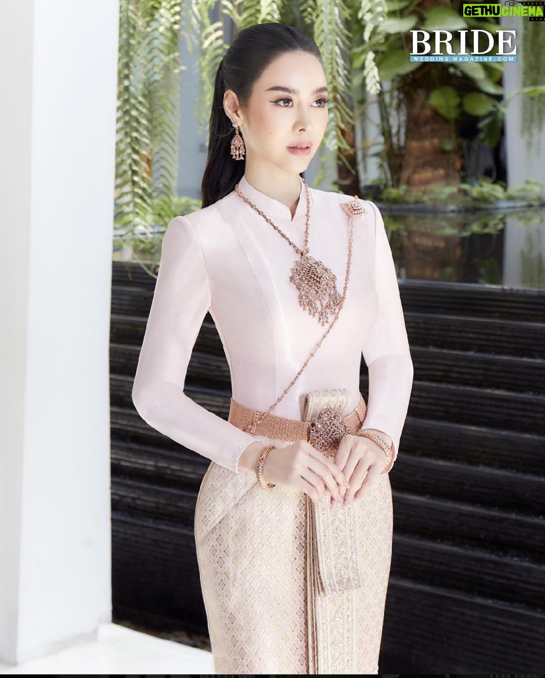 Preechaya Pongthananikorn Instagram - Bride magazine ฉบับเดือน ก.พ 66 #bridemagazine_official ฝากด้วยนะคะ 🤍🤍
