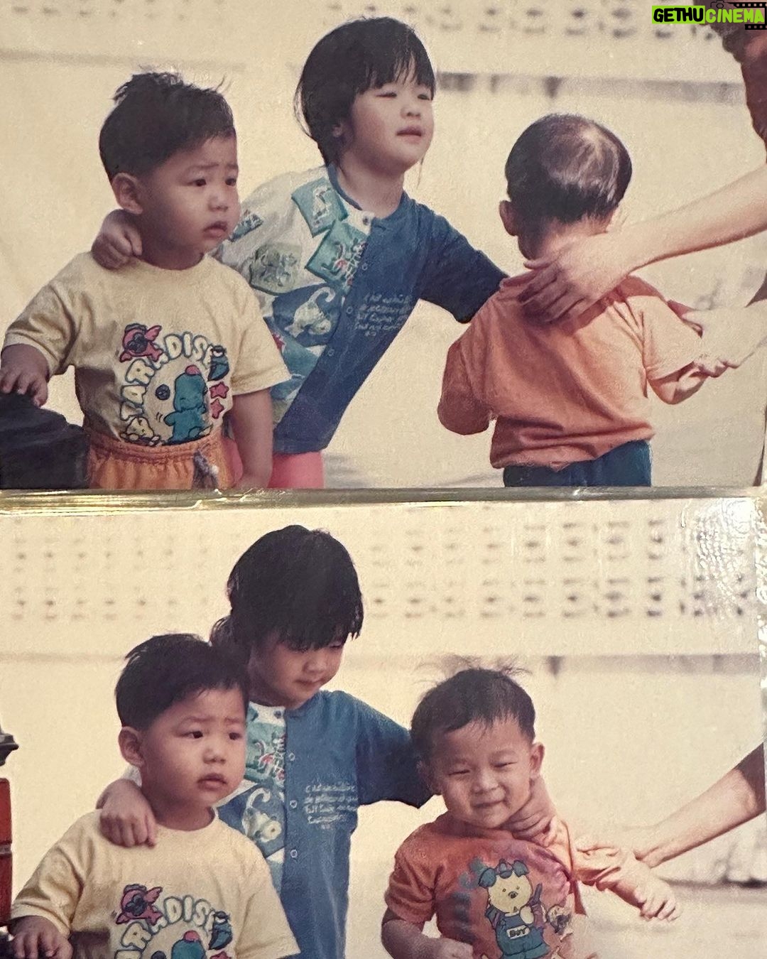 Preechaya Pongthananikorn Instagram - ตอนไอซ์เด็กๆ อยากได้อะไรก็ได้ เป้าหมายมีไว้พุ่งชน เหมือนในภาพนี่ละ . . . . . . มาเน่!!!! ข้าจะเอาสองงงงง หนึ่งมันไม่พอ . . . . . . . . . . . . . . . ไอ้เรามันก็ห้าวแต่เด็กซะด้วย ที่นี่หนุ่มสองคนในรูปก็ว้าวุ่นเลยอะดิ ป.ล เราขอโทษนะ ถ้าเราดึงเทอแรงตอนนั้นอะ สรุปนะไม่ได้ทั้งสองคน เพื่อนก็ไม่เป็น สงสัยบุกผิดวิธี แง้ 😅😂🥹😭🤍