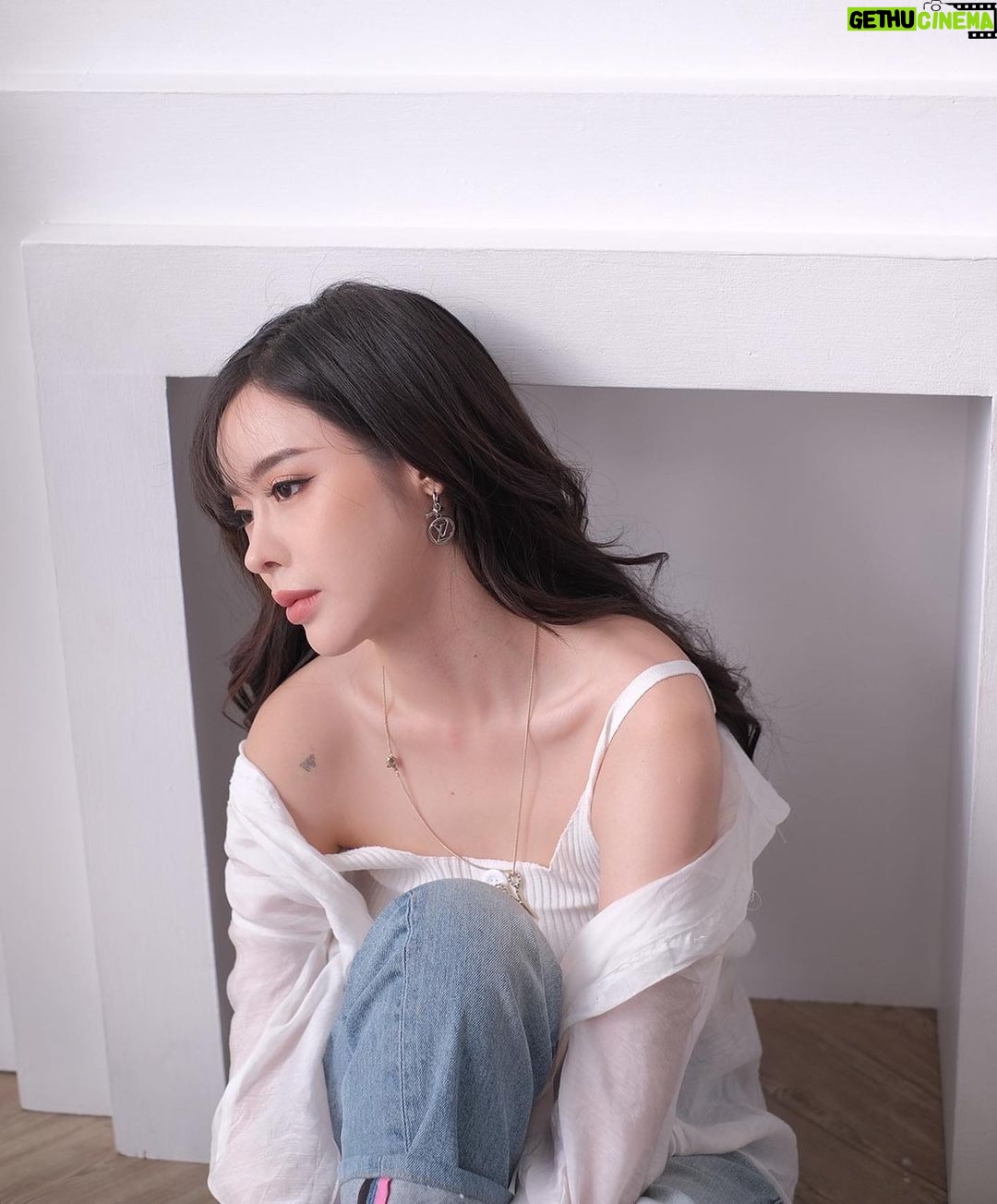 Preechaya Pongthananikorn Instagram - A cup of me 🤍
