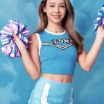 Preechaya Pongthananikorn Instagram - Yearbook ของฉันนั้นนน.......พึ่งได้เล่นกะเค้า #yearbook #สายฝอ ☺️🤣 วัยรุ่น เมกา