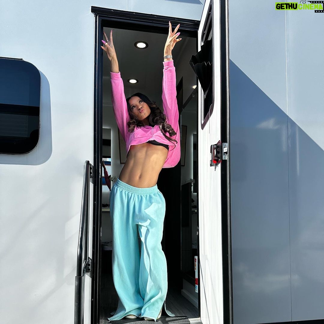 Pretty Vee Instagram - BIG MOOD: “DEJA” Cant Be Played Wit 😍 Catch Her On @rapshitonmax 🎥 A Brand New Episode Aired Tonight On @hbomaxes 🎬 - So If You Ain’t Watch It…. Yo Breath Stank😂 -Season 2 Is LITTTT 🔥 - DEJA IS AH PROBLEM!🤬 - @issarae & @reetafajita Thank You For Believing 🤍 - Y’all I’m Really On @hbomaxes Wow🥹 - YALL GET READY HOESSSSS‼️‼️‼️‼️‼️ -PrettyVee 💋