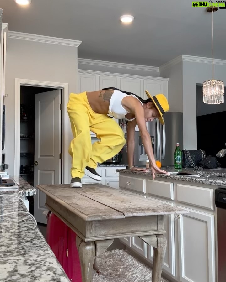 Pretty Vee Instagram - MOOD: STRIKE OVA HOESππ½π
π₯ - Woody Got Another Alignment π³ - Woody Stable π€© - I Need To Be In Someone Video Dancing At This Point π Tag Yo Friend ππ½ππ½ππ½ππ½ ππ
π₯β¨