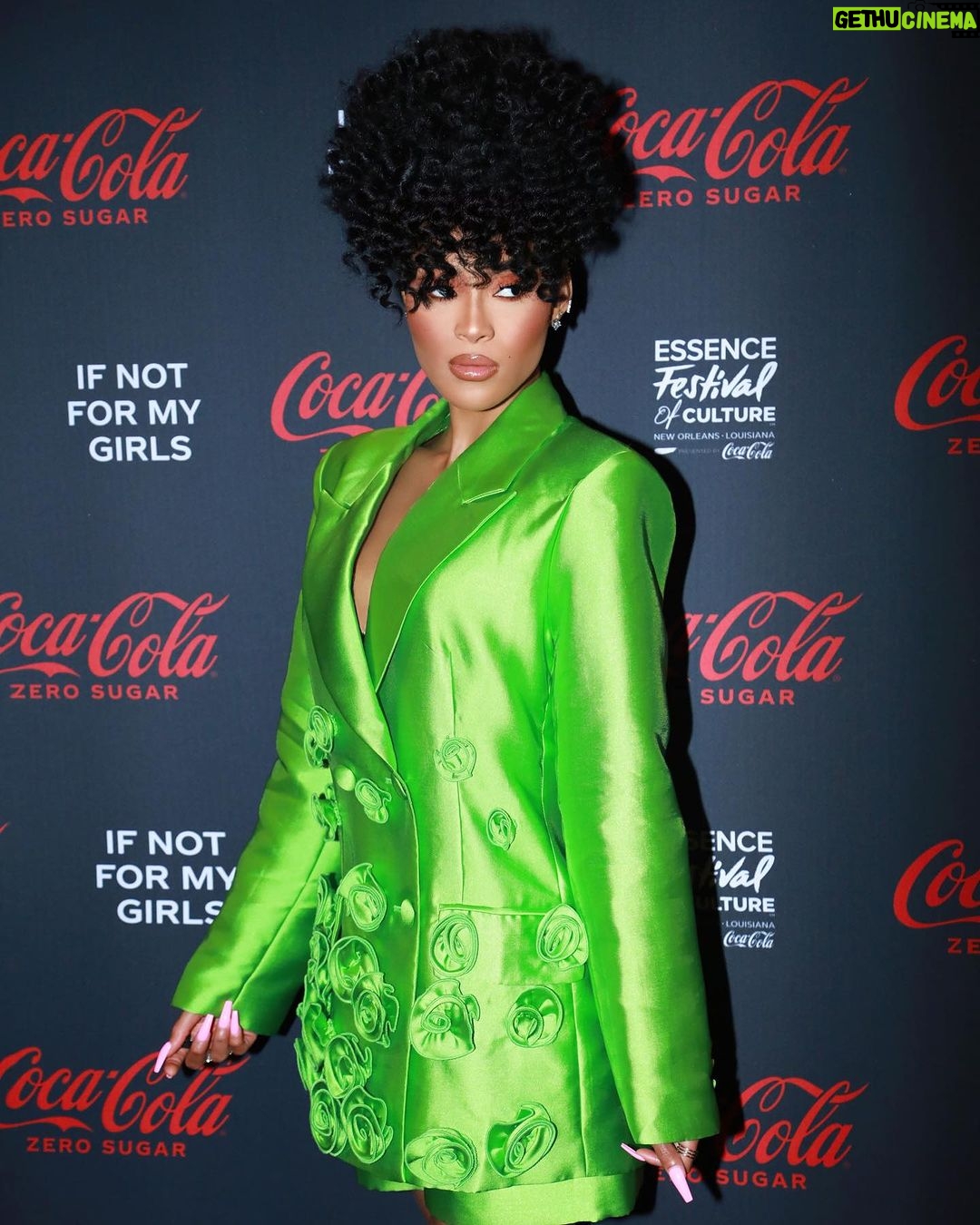 Pretty Vee Instagram - This Position Was Earned Not Given! - I Canβt Believe I Interviewed The CEO Of Essence Today! I Am So Honored & Overjoyed. π @essence CEO- @wangawoman You Are Truly An Inspiration To Our Culture & To The Women Coming After You! THANK YOU For All You Do!π I Want To Send A Big S/O To @cocacola & @essencefest For Having Me! This Was A Moment!π Thank Youβ¦. PrettyVee π -MUA: @picaasso Hairstylist: @billions_pink Install: @marshalasemonehair Fit: @thebrandlabel πΈ: @tdaymedia French Quarter, New Orleans Lousiana