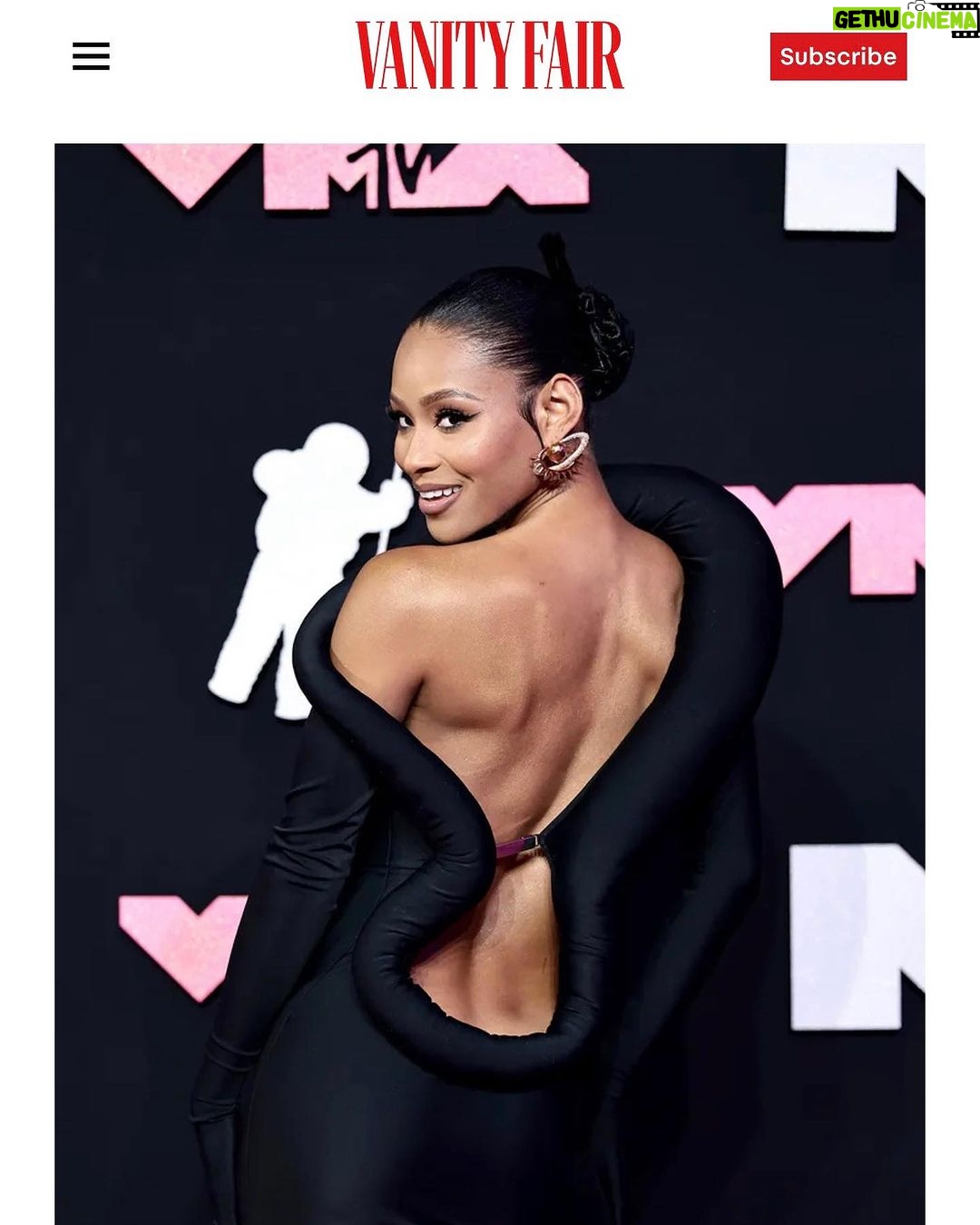 Pretty Vee Instagram - Moments like this are pure MAGIC!🌟 🤩 Being featured in some of the most prestigious fashion publications in the WORLD is such a dream come true!✨ It's proof that GOD is aligning me in the right spaces. Forever grateful and we not stopping….✨🖤 -Jesus Thank You ✨ Dress: @quine_li_ Hairstylist: @billions_pink MUA: @picaasso Stylist: @olvrbrwn & @sankaraxt Assistant Stylist: @magnificent_misfit Earrings @schiaparelli Rings @davidyurman Heels: @maisonalaia - Team, I Love You & Thank You! You Guys Are Incredible 🖤