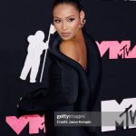 Pretty Vee Instagram - Ain’t Shit FUNNY!🖤✨ - Thank You @vmas For Having Me. Last night Was Epic🖤 - Team, I Love You & Thank You! You Guys Are Incredible 🖤 Hairstylist: @billions_pink MUA: @picaasso Stylist: @olvrbrwn & @sankaraxt Assistant Stylist: @magnificent_misfit Earrings @schiaparelli Dress: @quine_li_ Rings @davidyurman Heels: @maisonalaia