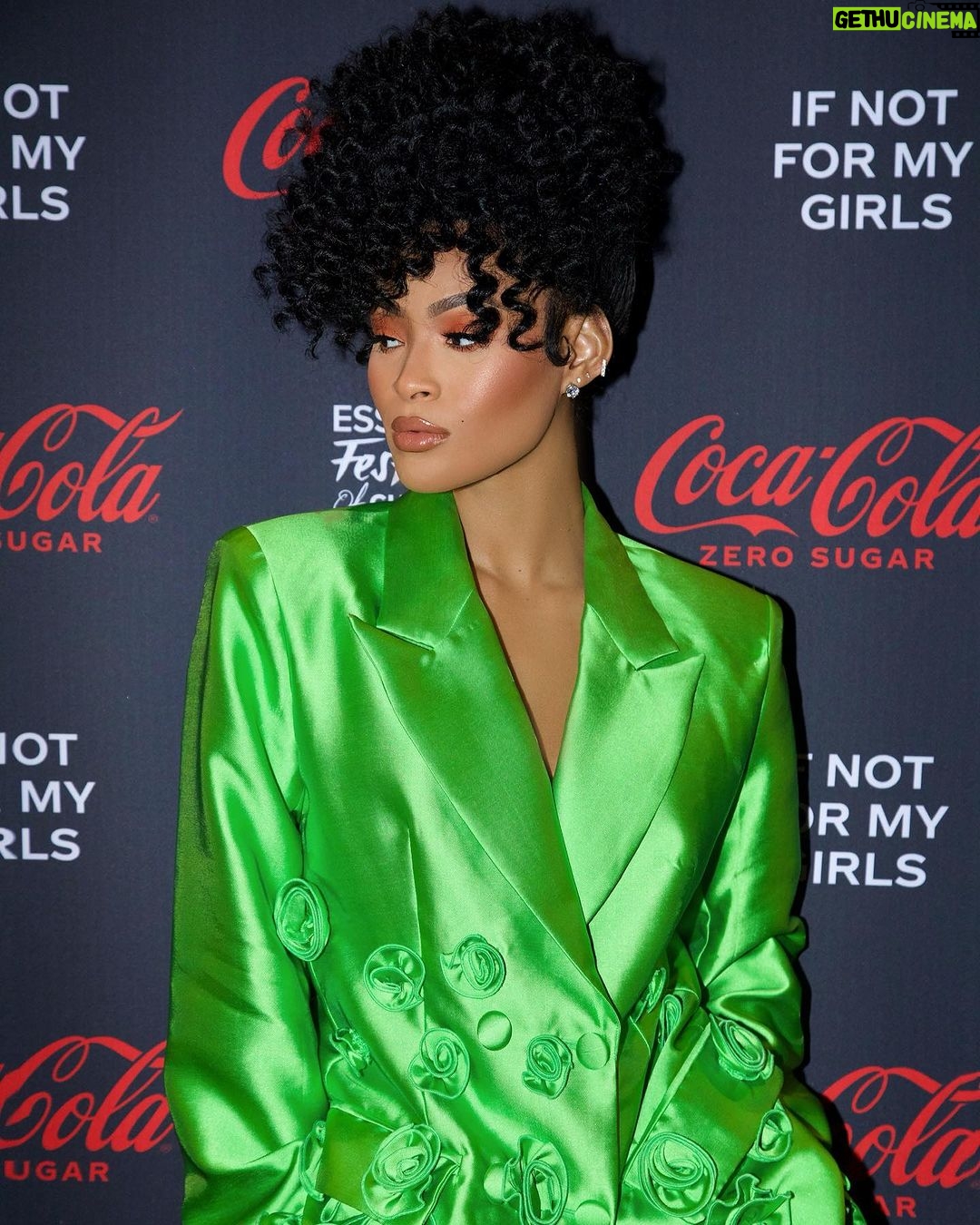 Pretty Vee Instagram - This Position Was Earned Not Given! - I Canβt Believe I Interviewed The CEO Of Essence Today! I Am So Honored & Overjoyed. π @essence CEO- @wangawoman You Are Truly An Inspiration To Our Culture & To The Women Coming After You! THANK YOU For All You Do!π I Want To Send A Big S/O To @cocacola & @essencefest For Having Me! This Was A Moment!π Thank Youβ¦. PrettyVee π -MUA: @picaasso Hairstylist: @billions_pink Install: @marshalasemonehair Fit: @thebrandlabel πΈ: @tdaymedia French Quarter, New Orleans Lousiana