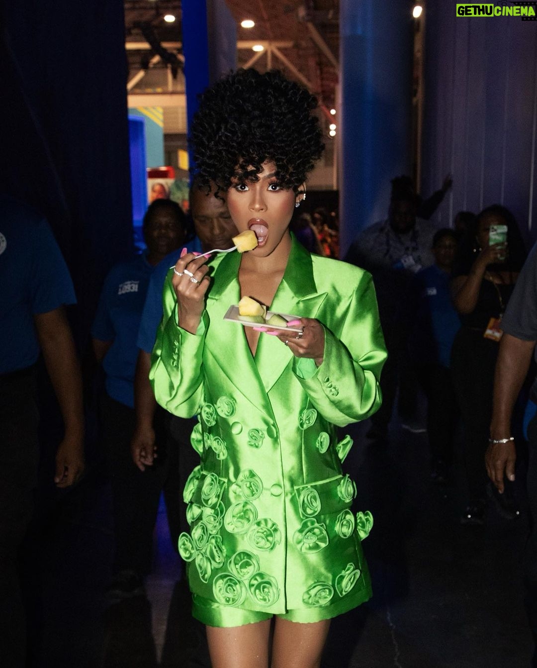 Pretty Vee Instagram - This Position Was Earned Not Given! - I Canβt Believe I Interviewed The CEO Of Essence Today! I Am So Honored & Overjoyed. π @essence CEO- @wangawoman You Are Truly An Inspiration To Our Culture & To The Women Coming After You! THANK YOU For All You Do!π I Want To Send A Big S/O To @cocacola & @essencefest For Having Me! This Was A Moment!π Thank Youβ¦. PrettyVee π -MUA: @picaasso Hairstylist: @billions_pink Install: @marshalasemonehair Fit: @thebrandlabel πΈ: @tdaymedia French Quarter, New Orleans Lousiana