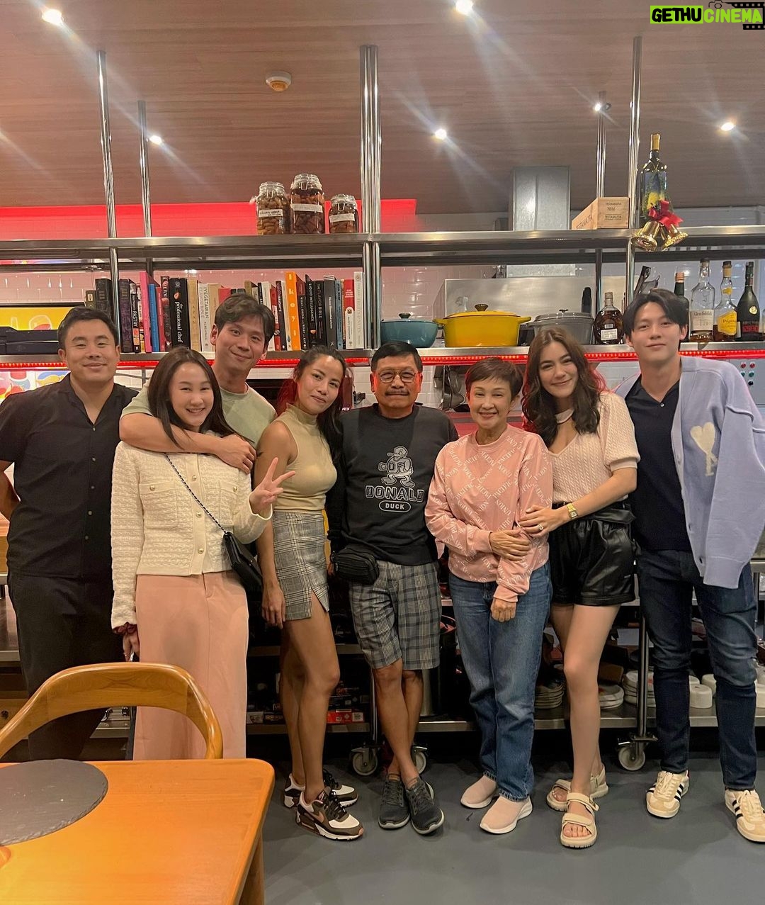 Prin Suparat Instagram - เลข6เป็นปีสุดท้าย 😆🎂 Happy Birthday na krub @drnoy Dinner at @friendstable.cnx @nick.patsorn you guys were amazing! 🤌🏼 Nick & Nont's Friends table