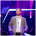 Prince Harry, Duke of Sussex Instagram – The Duke of Sussex attended the inaugural OnSide Awards at the @RoyalAlbertHall this evening, joining over 2,500 youth, volunteers and staff of @OnSideYZ.
 These awards celebrate the young people who have gone above and beyond for their communities, many of whom have overcome the most challenging of circumstances.

With 13 Youth Zones around the UK and over 50,000 members, OnSide is making an incredible impact in some of the most deprived communities.
 During visits to OnSide Youth Zones earlier this year, The Duke and Duchess had the chance to witness the impact these facilities are having – providing local youth with a safe space where they can learn new skills, develop lasting friendships and be part of a shared and supportive community. #OnSideAwards

Photo © PA / OnSide