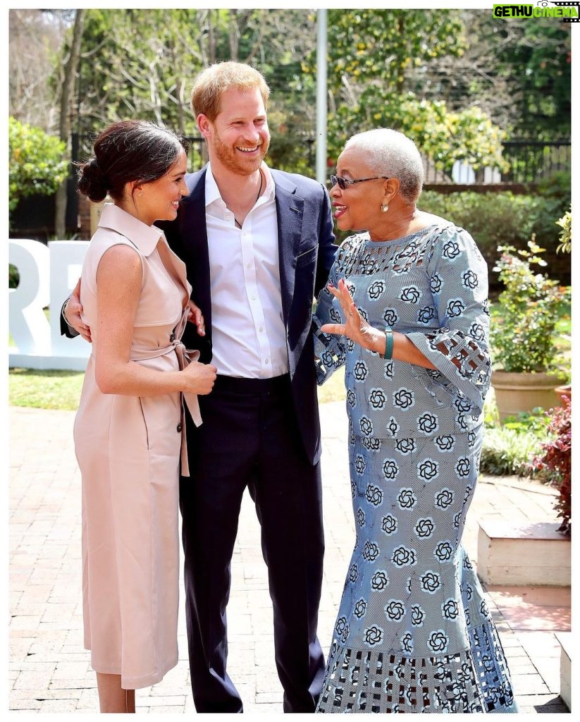 Prince Harry, Duke of Sussex Instagram - Today as they near the end of #RoyalVisitSouthAfrica The Duke and Duchess have been able to spend time with Graça Machel – the politician, humanitarian, and international advocate for women's and children's rights. Their Royal Highnesses were delighted to be able to meet Graça and her family, and talk about their shared passion for their work on equality and human rights. Graça, who was married to former South African President and anti-apartheid campaigner Nelson Mandela, was made an honorary British Dame by Her Majesty The Queen for her contributions and services to human rights protection. #RoyalVisitSouthAfrica Photo ©️ PA Images