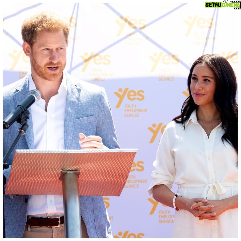 Prince Harry, Duke of Sussex Instagram - In Tembisa, Johannesburg, today The Duke and Duchess visited to meet young entrepreneurs at the YES hub - a hive for creativity and social enterprise. Their visit was an amazing tour of the ingenuity and opportunity – seeing businesses that varied from food to essential sanitary products for local women. During their visit, they were able to sample food from ‘Chef Mish’ - a local masterchef winner - which he makes at the site as part of his catering business and cafe. They then joined YES community members to take part in training and tests that will help them gain skills and find work. On the third stop today, entrepreneur Moss showed The Duke and Duchess the organic produce he's growing in the township with aquaponics - supplying local restaurants. And finally, The Duke and Duchess met the women behind the amazing Blossom Care Solutions - who are making 80,000 sanitary pads every month for women in their community. They are 100% compostable, and provide an essential low-cost product for women and girls. The Duchess has long campaigned on this issue and wrote in Time magazine in 2017, saying: “In communities all over the globe, young girls’ potential is being squandered because we are too shy to talk about the most natural thing in the world. To that I say: we need to push the conversation, mobilize policy making surrounding menstrual health initiatives, support organizations who foster girls’ education from the ground up, and within our own homes, we need to rise above our puritanical bashfulness when it comes to talking about menstruation.” • See our previous post to see The Dukes speech #RoyalVisitSouthAfrica Photo ©️ PA images