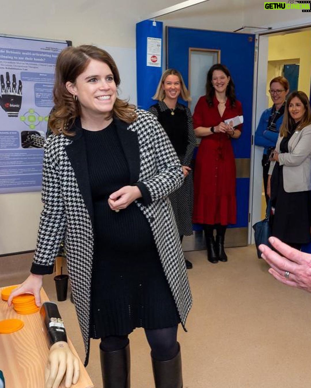 Princess Eugenie Instagram - I am so proud to be patron of @the.rnoh.charity , the charity that looks after and supports all the patients at the Royal National Orthopaedic Hospital @rnohnhs I visited their Prosthetics unit @rnohprosthetics yesterday and I met Posie, a 2 year old who has undergone elective bilateral amputations and has just had her first pair of prostheses, she’s a remarkably brave young girl and the staff and carers at RNOH are doing incredible work to provide a way for her to walk as she grows up. Posie, Daisy, Scarlett, Robert and all the patients at the RNOH are completely wonderful and true legends. I'm so honoured to meet you all. Xx
