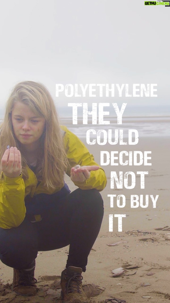 Princess Eugenie Instagram - I had the pleasure of meeting Imogen @imogennapper - a marine scientist who specialises in plastic pollution and the impact it has on the ocean. We talked about the small changes we can make as consumers to help protect it. Video credits: Eleanor Burfitt/University of Plymouth