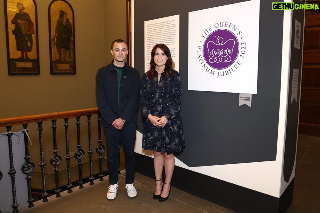 Princess Eugenie Instagram - It was such a pleasure meeting the winner of The Queen's Platinum Jubilee Emblem Competition, Edward Roberts at the @vamuseum this morning. A great way to kick off the weekend of Jubilee celebrations, both the winner and all the runners up are on exhibit at the museum, who ran this competition for 13-25 year olds to design the emblem that will be the marker for this most special and exciting weekend.