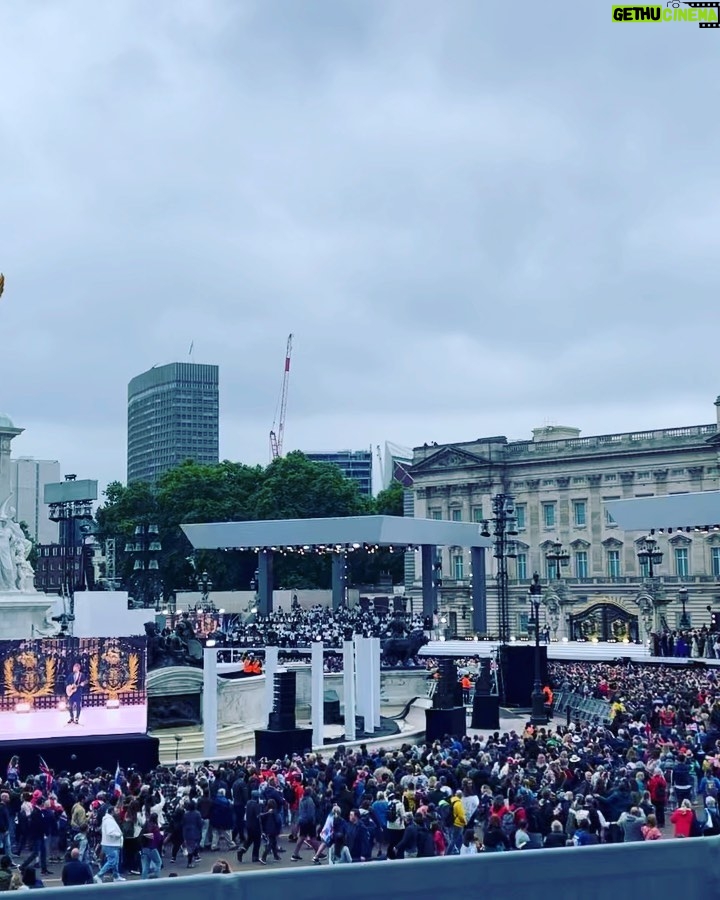 Princess Eugenie - 237.6K Likes - The Platinum Jubilee Pageant was just incredible. To all the people that took part, organised it, made it flawless for us all watching, THANK YOU. You made us all so proud.
