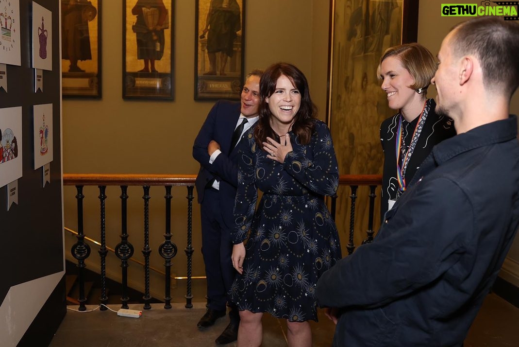 Princess Eugenie Instagram - It was such a pleasure meeting the winner of The Queen's Platinum Jubilee Emblem Competition, Edward Roberts at the @vamuseum this morning. A great way to kick off the weekend of Jubilee celebrations, both the winner and all the runners up are on exhibit at the museum, who ran this competition for 13-25 year olds to design the emblem that will be the marker for this most special and exciting weekend.