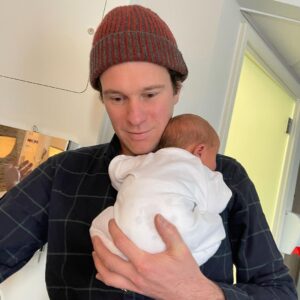 Princess Eugenie Instagram - Happy New Year to all.. Goodbye 2021. A year that blessed us with our boy and saw our family grow with new additions but also a year that took some of our biggest and brightest lights. Forever in our hearts ♥️