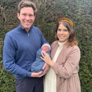 Princess Eugenie Instagram - Happy New Year to all.. Goodbye 2021. A year that blessed us with our boy and saw our family grow with new additions but also a year that took some of our biggest and brightest lights. Forever in our hearts ♥️