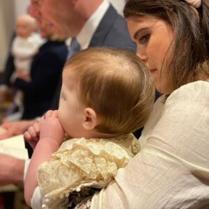 Princess Eugenie Instagram - Happy New Year to all.. Goodbye 2021. A year that blessed us with our boy and saw our family grow with new additions but also a year that took some of our biggest and brightest lights. Forever in our hearts ♥️