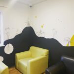 Princess Eugenie Instagram - This morning I visited the Askew Ward at Hammersmith and Fulham Hospital’s Mental Health Unit to see the work of @_hospitalrooms charity in practice. ⁣ ⁣ @_hospitalrooms work closely with ward staff and hospital employees to bring art into spaces like the Askew Ward, to provide some much-needed light in a dark moment. ⁣ ⁣ The charity works with artists who visit hospital wards to paint artworks on the walls, meet the service users and ultimately leave behind something positive for those struggling with mental health issues.⁣ ⁣ It was inspiring to meet everyone involved today. You can find out more about the amazing work of @_hospitalrooms on their page. ⁣ ⁣ @Westlondonnhstrust⁣ @aceagrams⁣ ⁣ #AskewWard #Mentalhealth⁣ #NHS #HereforCulture